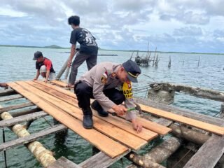 Polres Natuna Polda Kepri Perbaiki Jembatan dan Pelabuhan Rakyat Desa Hilir, Akses Nelayan dan Guru  Kini Lancar dan Aman