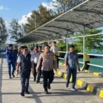 Kapolres Natuna Tinjau Langsung Aktivitas Arus Mudik di Pelabuhan Penagi